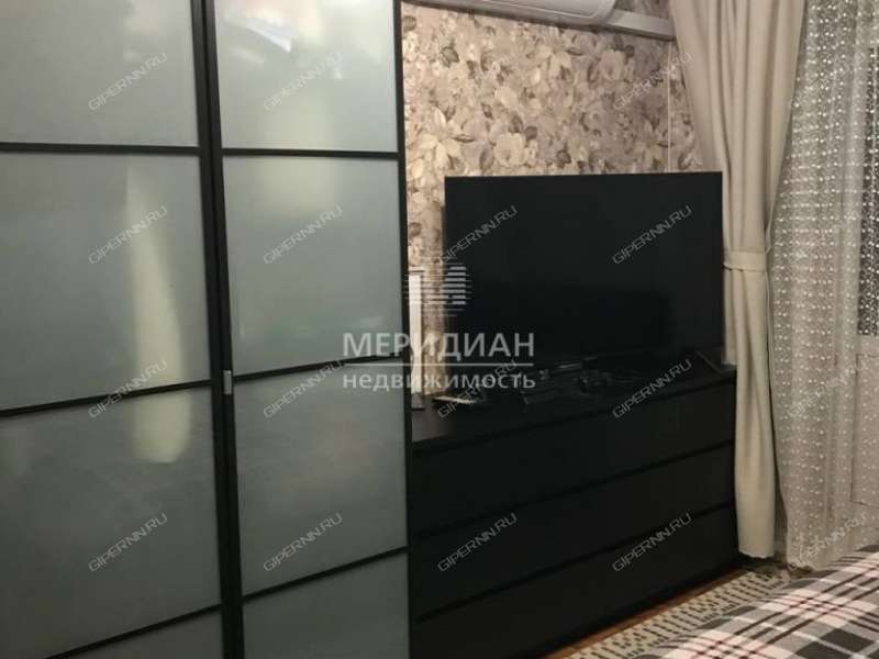 двухкомнатная квартира на Светлоярской улице дом 11