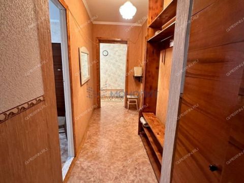 2-komnatnaya-ul-strokina-d-18a фото