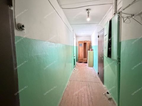 1-komnatnaya-b-r-60-letiya-oktyabrya-d-8 фото