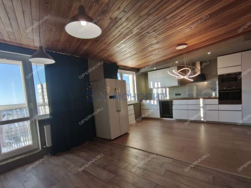 трёхкомнатная квартира на Краснозвёздной улице дом 33