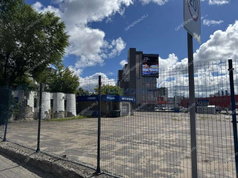 здание под офис, недвижимость под автобизнес на Комсомольской площади