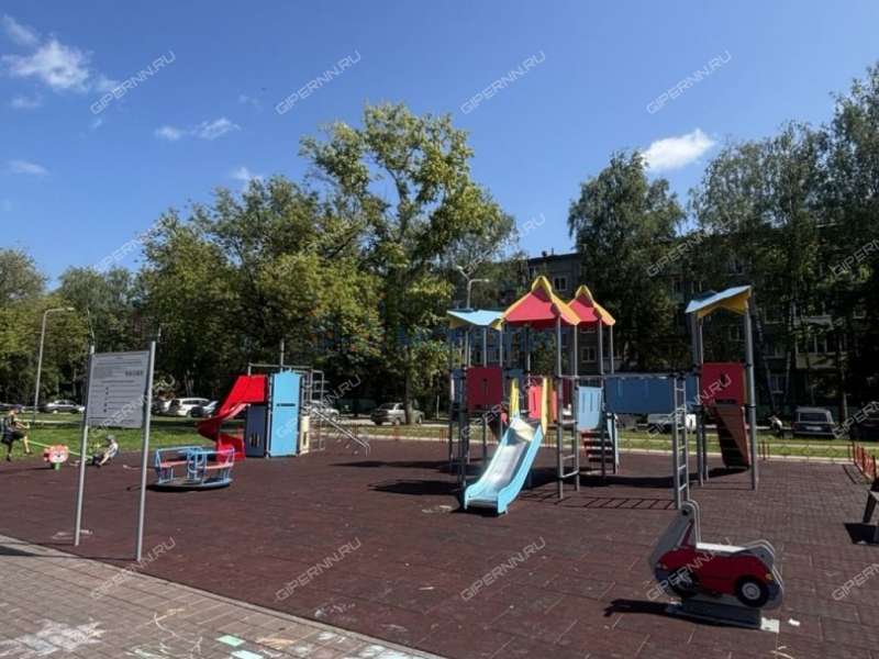 трёхкомнатная квартира на улице Александра Люкина дом 9