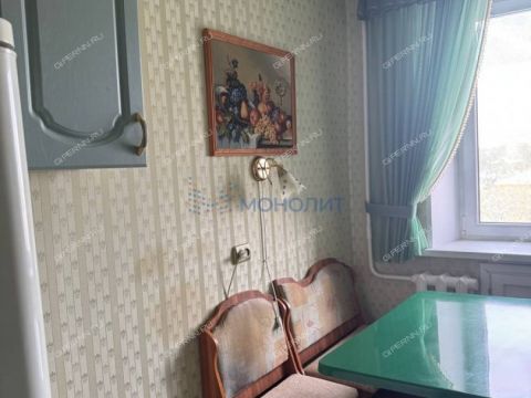 2-komnatnaya-ul-svirskaya-d-14 фото