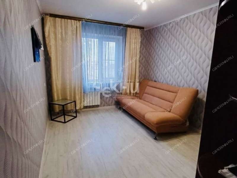 трёхкомнатная квартира на улице Маршала Жукова дом 4