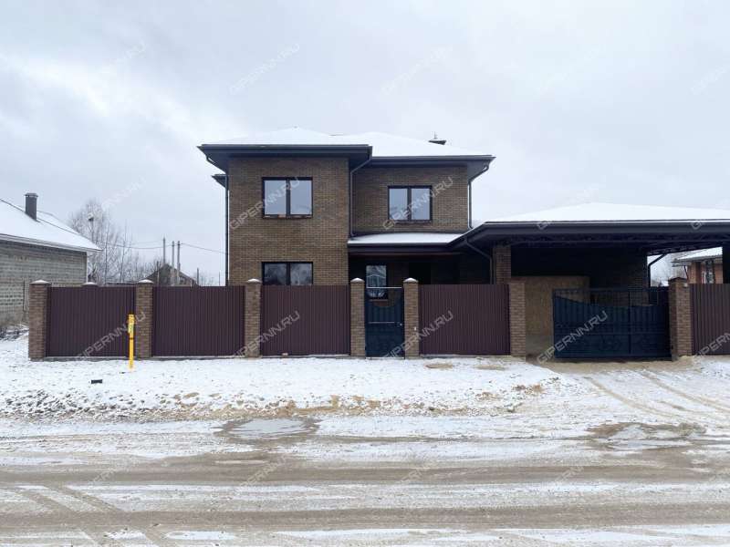 дом на Озёрной улице посёлок Ляхово