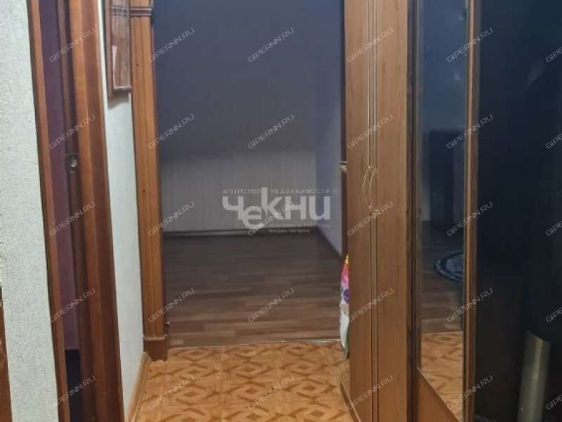 трёхкомнатная квартира на улице Маршала Голованова дом 39