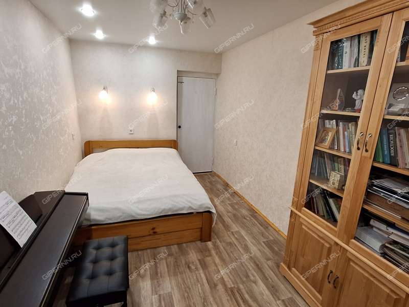 трёхкомнатная квартира на улице Героя Советского Союза Усилова дом 1 к4