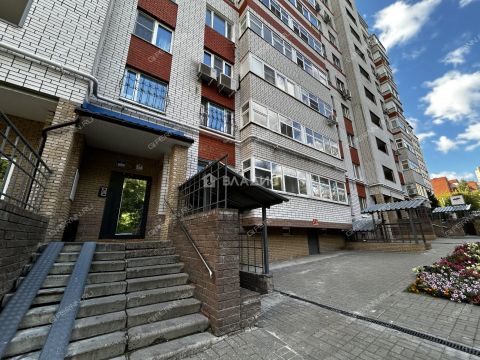 3-komnatnaya-ul-osharskaya-d-98 фото