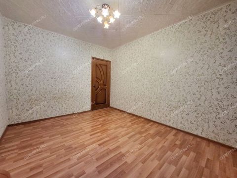 2-komnatnaya-nab-volzhskaya-d-5 фото