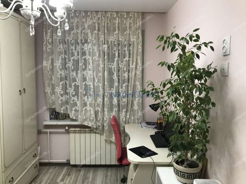 трёхкомнатная квартира на Волжской набережной дом 10