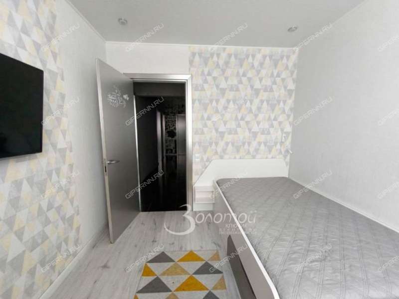 трёхкомнатная квартира на улице Янки Купалы дом 42