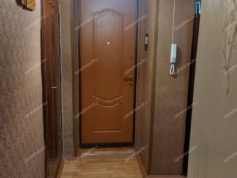 трёхкомнатная квартира на улице 1 Мая дом 8 город Семёнов