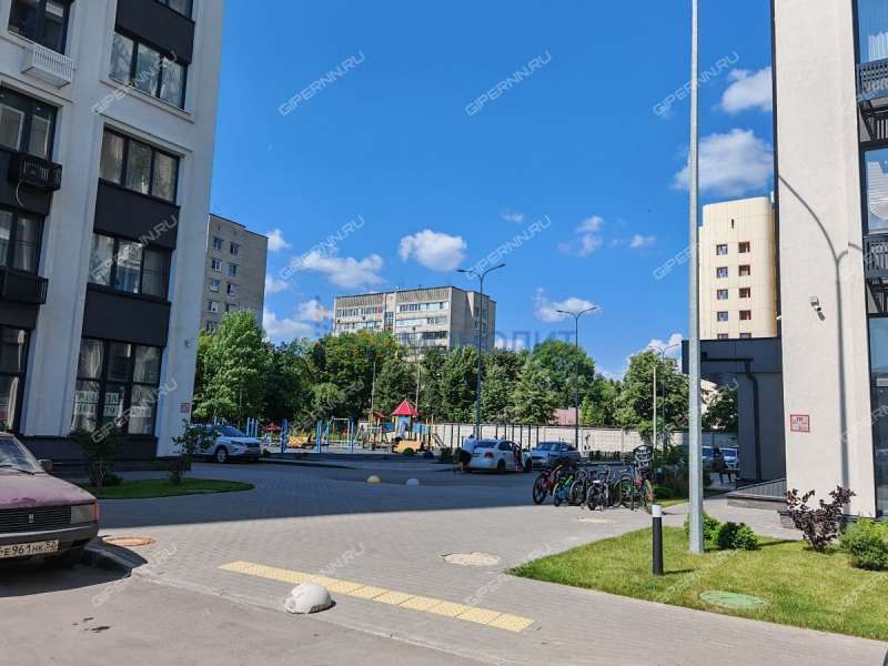 помещение под торговую площадь, недвижимость для спорта, фитнеса на проспекте Ленина