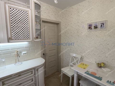 3-komnatnaya-ul-beketova-d-4 фото