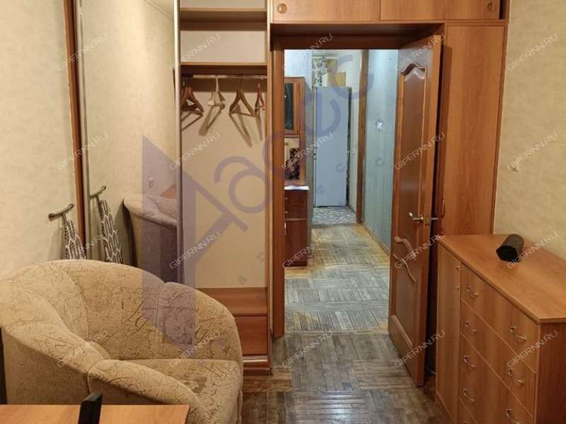 двухкомнатная квартира на бульваре 60-летия Октября дом 13