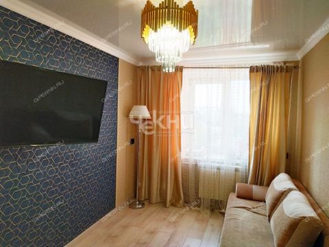 3-komnatnaya-ul-oktyabrskoy-revolyucii-d-40 фото