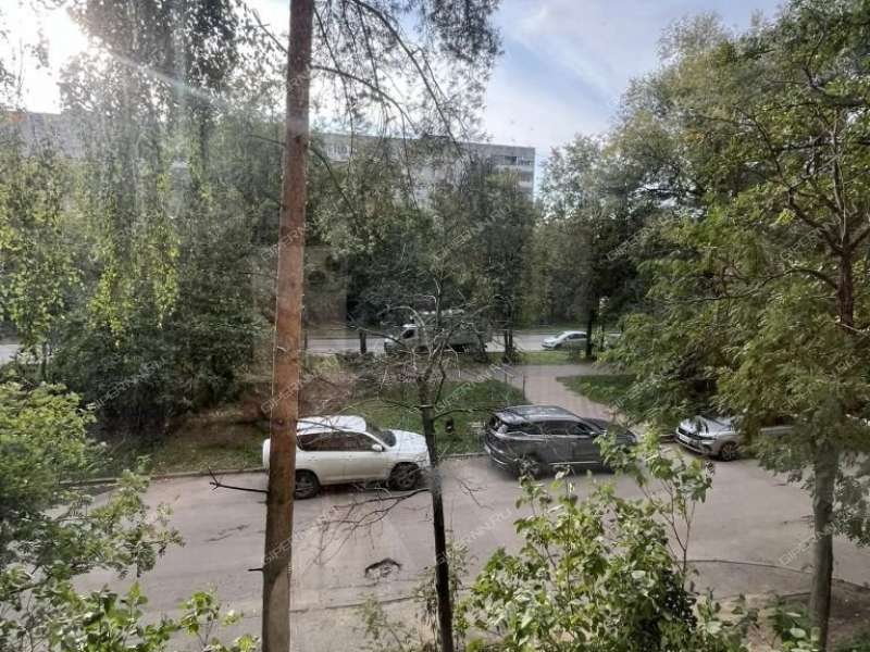 трёхкомнатная квартира на улице Адмирала Макарова дом 4