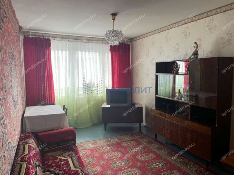 трёхкомнатная квартира на Московском шоссе дом 33