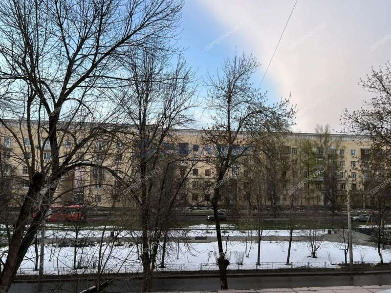 трёхкомнатная квартира на проспекте Ильича дом 33