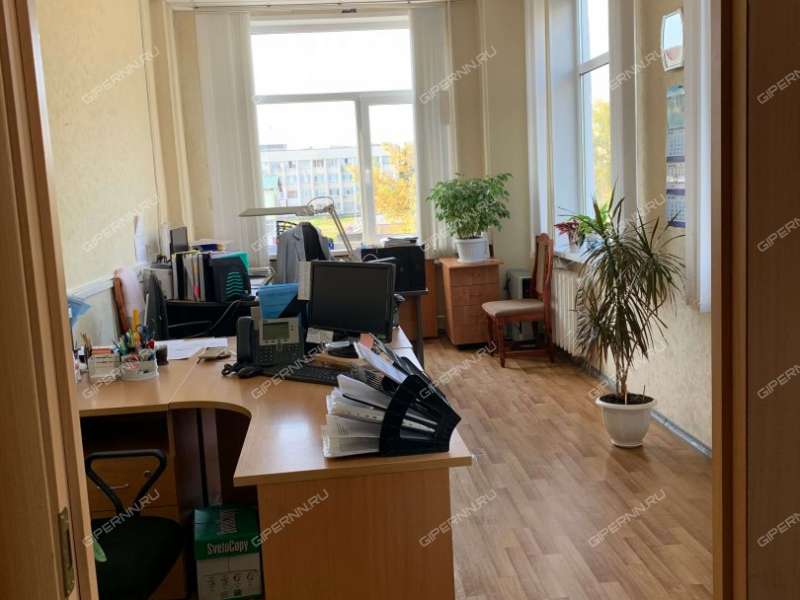 помещение под офис на улице Адмирала Васюнина