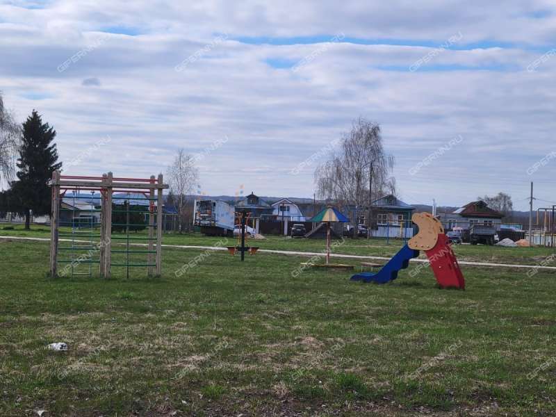 дом на Центральной улице село Абабково