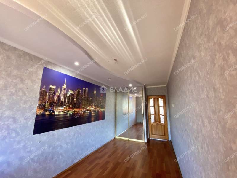 трёхкомнатная квартира на улице Тропинина дом 6