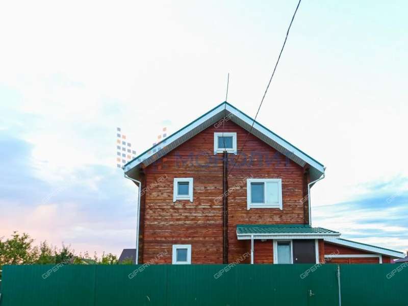 дом на улице Береговая село Безводное
