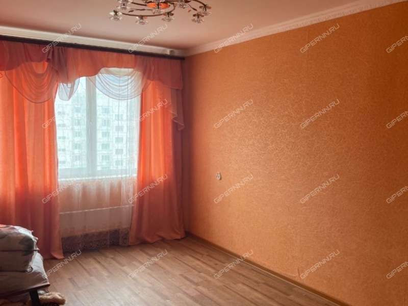 трёхкомнатная квартира в Центральном микрорайоне дом 10 город Выкса