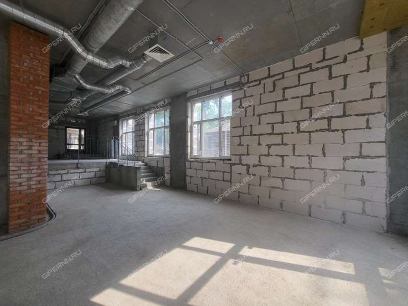 помещение под торговую площадь на улице Соревнования