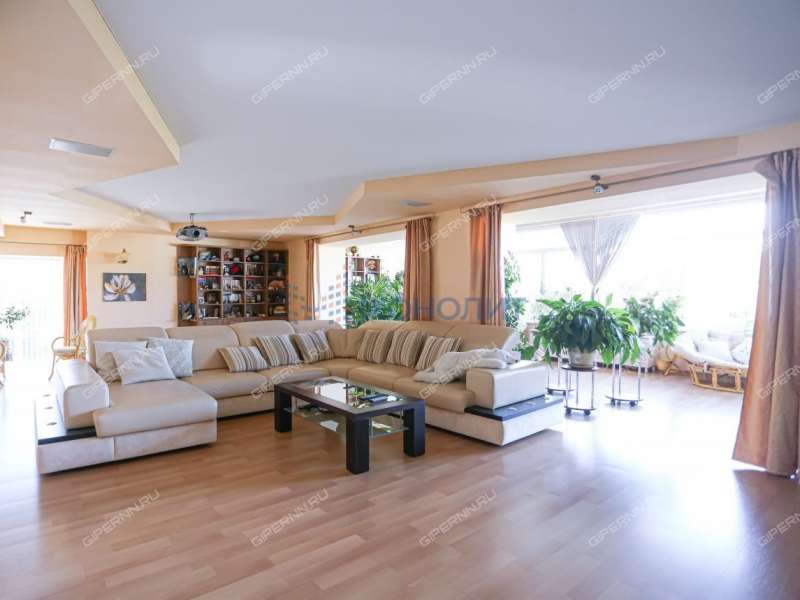 дом на улице Вали Котика