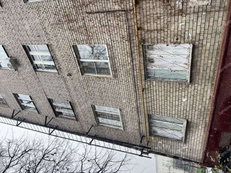 трёхкомнатная квартира на проспекте Октября дом 22