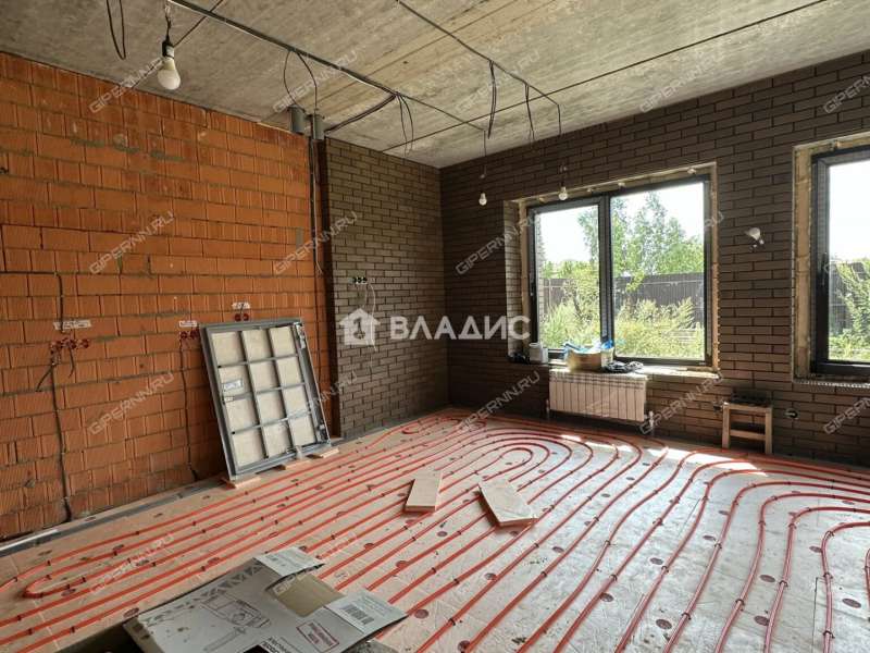 дом на Озёрной улице посёлок Ляхово