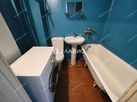 3-komnatnaya-ul-dolzhanskaya-d-11 фото