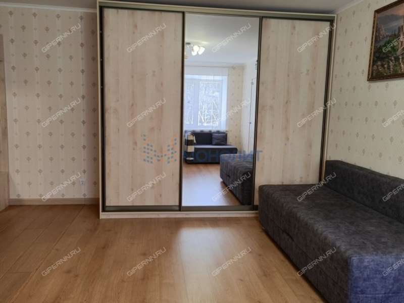 двухкомнатная квартира на улице Крылова дом 5А