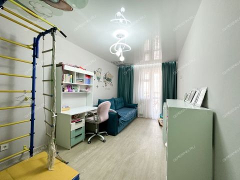 2-komnatnaya-b-r-yuzhnyy-d-18 фото