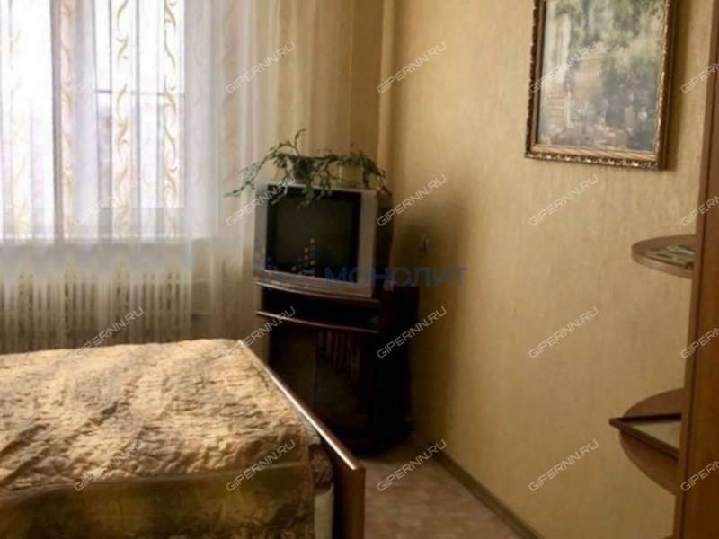 трёхкомнатная квартира на улице Строкина дом 8