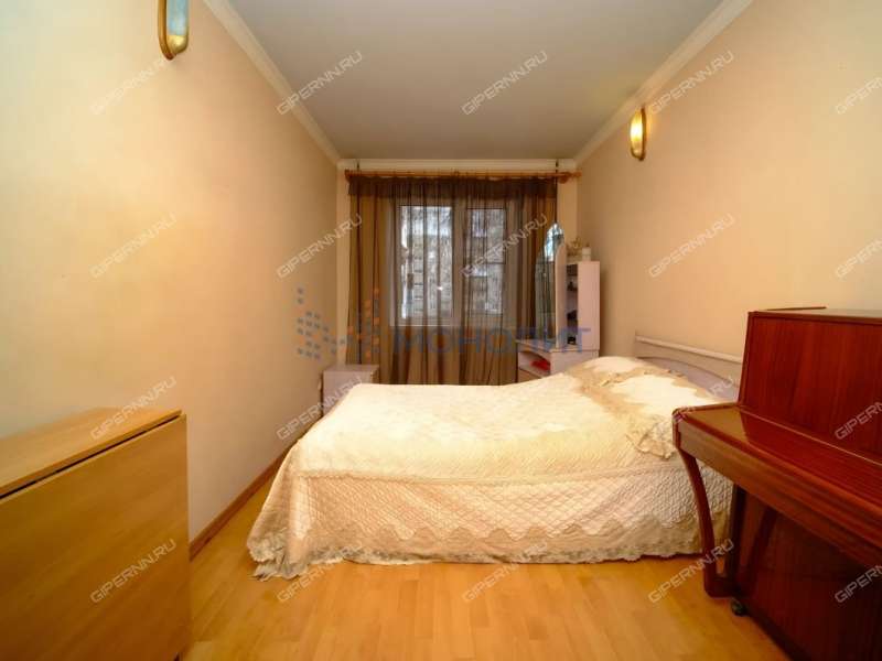 трёхкомнатная квартира на улице Лоскутова дом 23