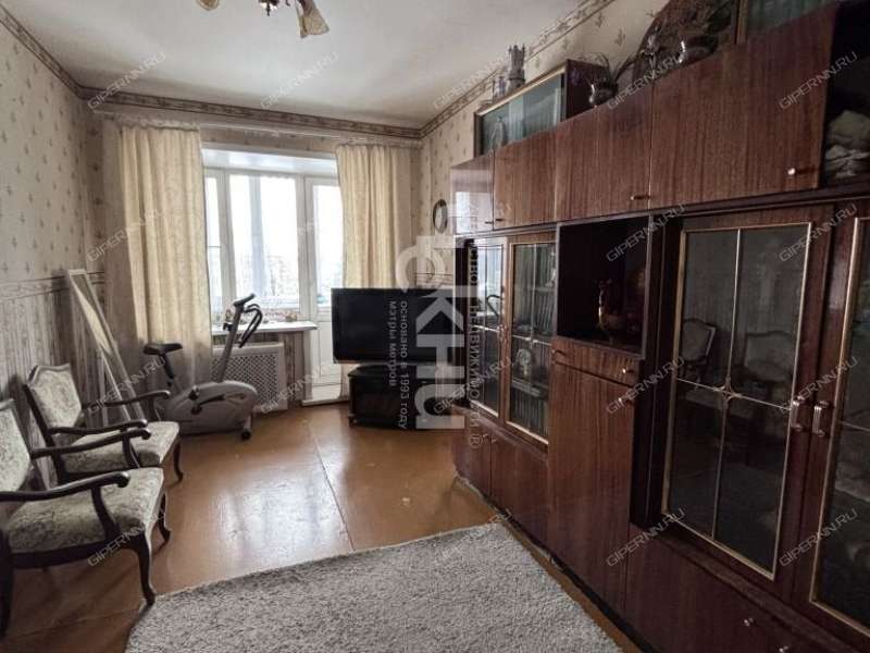 трёхкомнатная квартира на улице Ярошенко дом 4