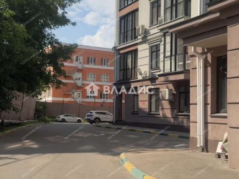помещение под помещение свободного назначения на Почаинской улице