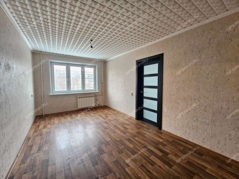 трёхкомнатная квартира на улице Адмирала Макарова дом 5