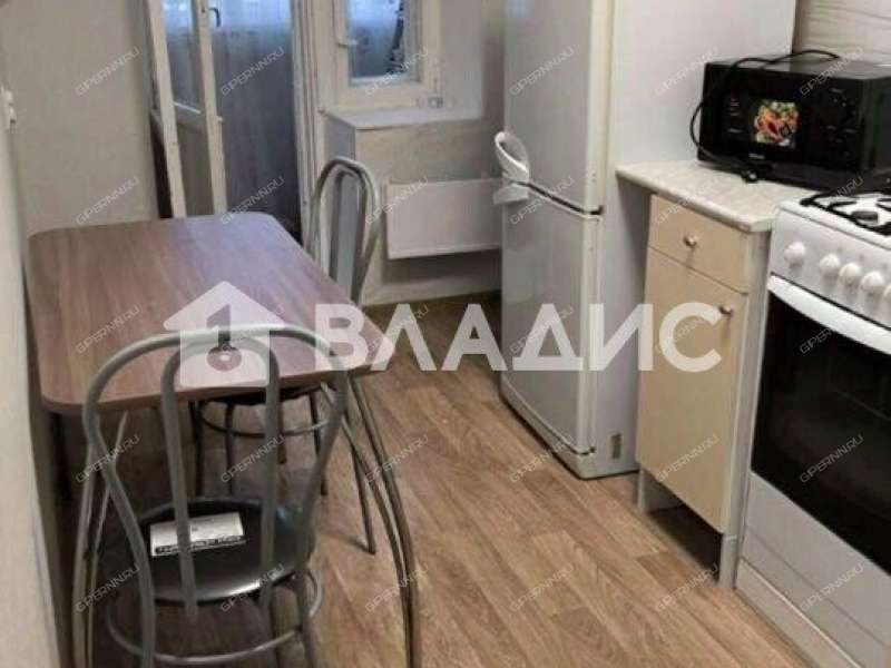 однокомнатная квартира на Львовской улице дом 13