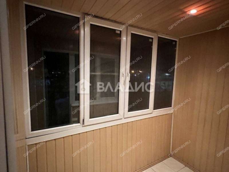 трёхкомнатная квартира на улице Мельникова дом 30