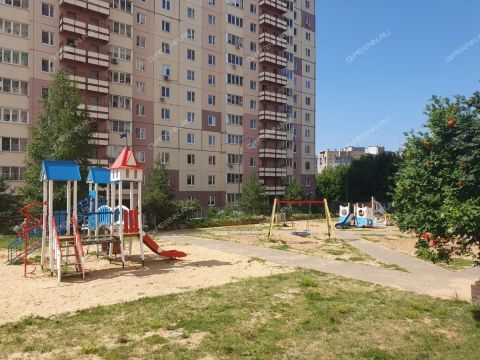3-komnatnaya-ul-rodionova-d-27 фото