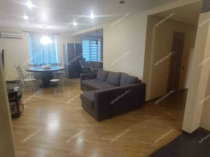 четырёхкомнатная квартира на Казанском шоссе дом 10 к2