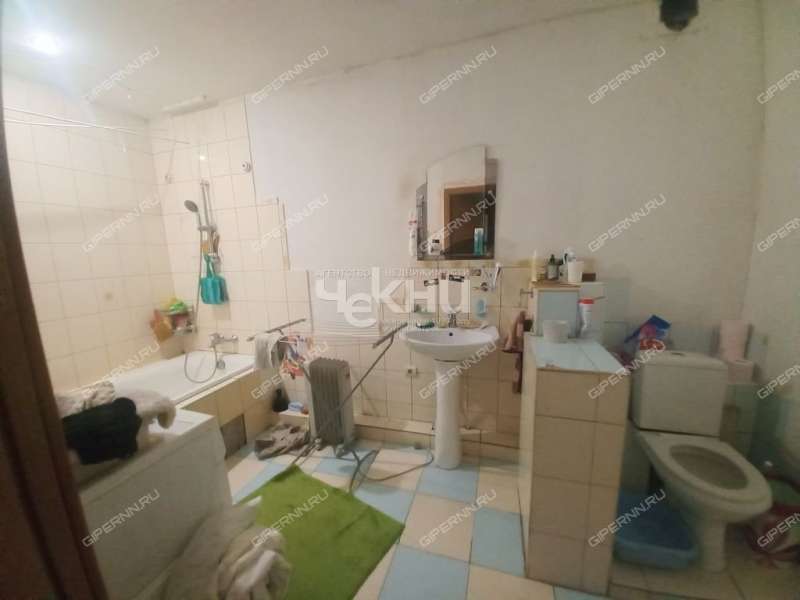 трёхкомнатная квартира на Московском шоссе дом 83