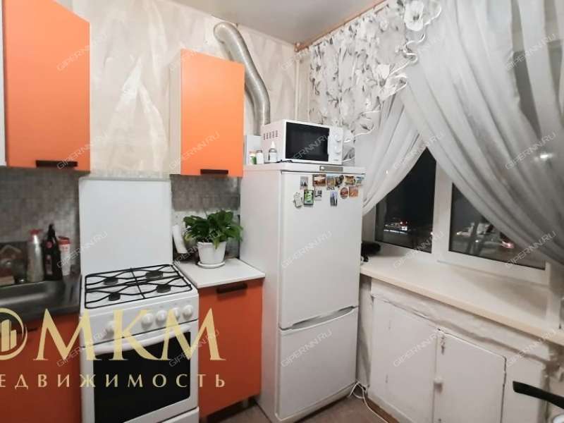 четырёхкомнатная квартира на Московском шоссе дом 225