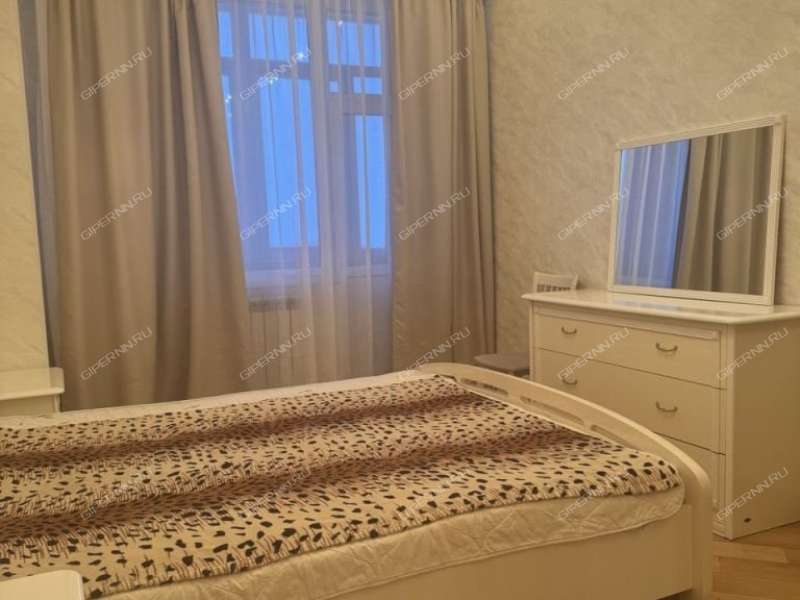 трёхкомнатная квартира на Дальней улице дом 8