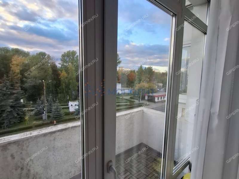 трёхкомнатная квартира на улице Октябрьской Революции дом 60