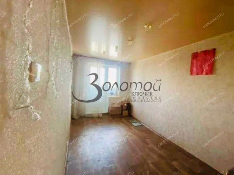 трёхкомнатная квартира на улице Островского дом 5