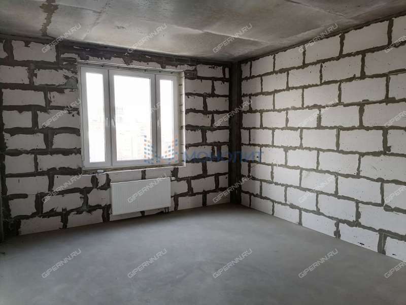 трёхкомнатная квартира на улице Июльских Дней дом 11